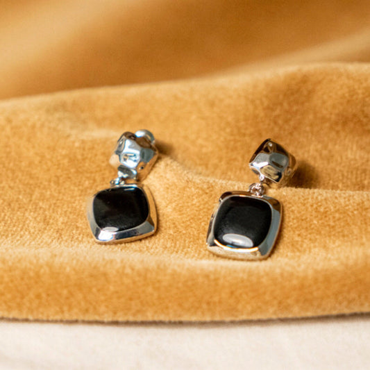 Silver earrings with black square pendant